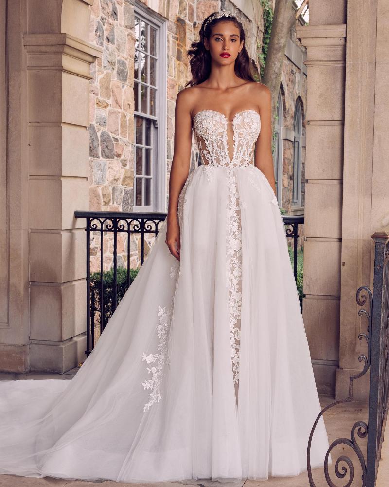 La22104 princess ball gown wedding dress with long train and pockets1